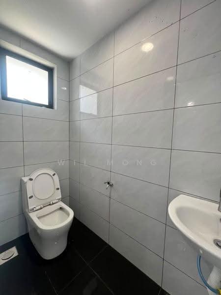 Rumah Teres 2-Tingkat untuk Dijual di Taman Cahaya Masai (Pasir Gudang) - Wil Mong - Bathroom - PropertyGuru.com.my