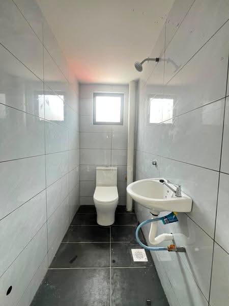 Rumah Teres 2-Tingkat untuk Dijual di Taman Cahaya Masai (Pasir Gudang) - Wil Mong - Bathroom - PropertyGuru.com.my