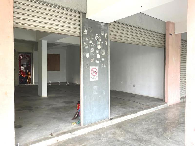 Shop for Rent in Taman Equine (Seri Kembangan) - Brandon Yee - Exterior - PropertyGuru.com.my