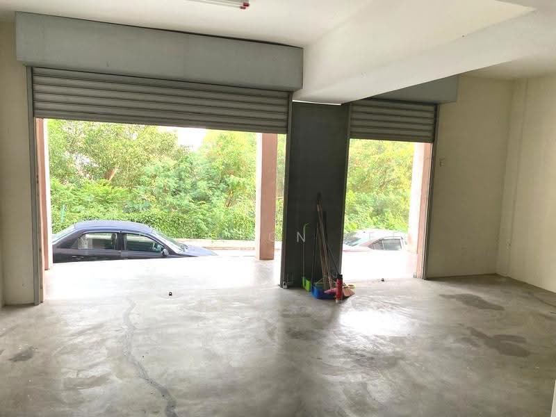 Shop for Rent in Taman Equine (Seri Kembangan) - Brandon Yee - Exterior - PropertyGuru.com.my