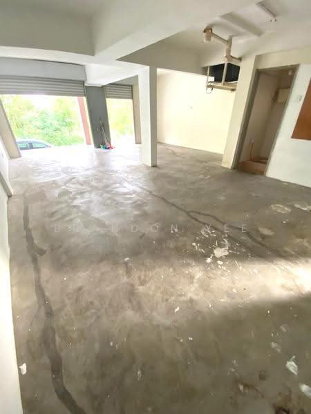 Shop for Rent in Taman Equine (Seri Kembangan) - Brandon Yee - Entrance - PropertyGuru.com.my