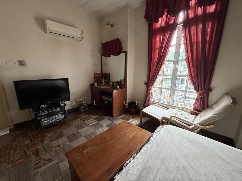 2-storey Terraced House for Sale in Bandar Sri Damansara (Selangor) - Casey Cheah - Bedroom - PropertyGuru.com.my