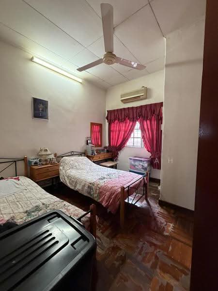 2-storey Terraced House for Sale in Bandar Sri Damansara (Selangor) - Casey Cheah - Bedroom - PropertyGuru.com.my