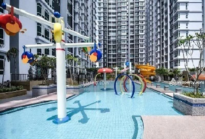 Pangsapuri untuk Dijual di Tun Perak - Jason Tang - Pool - PropertyGuru.com.my