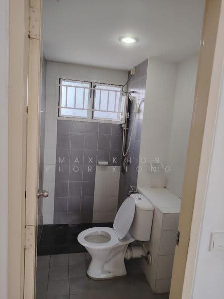 Apartment for Rent at Seri Intan Apartment - Max Khor Phor xiong - Bathroom - PropertyGuru.com.my