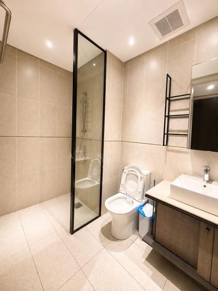 Kediaman Servis untuk Disewa di Millerz Square Serviced Residence - Lawrence Law - Bathroom - PropertyGuru.com.my