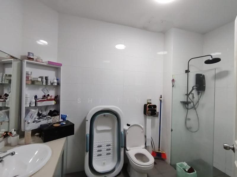 Rumah Teres 2-Tingkat untuk Dijual di Taman Impian Emas (Skudai) - Shi Ting - Bathroom - PropertyGuru.com.my