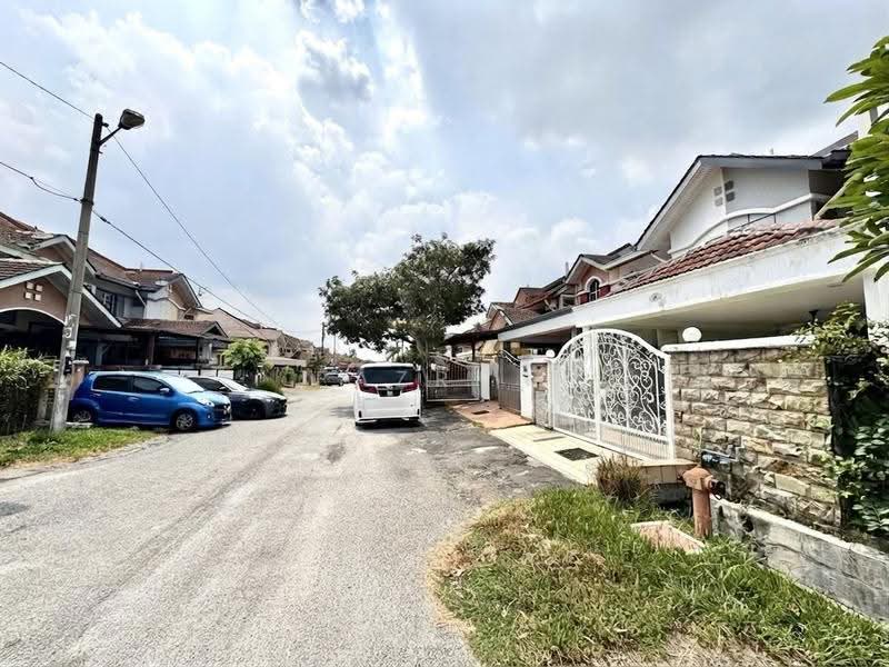 Rumah Teres 2-Tingkat untuk Dijual di Bandar Baru Bangi (Selangor) - Fazri . - Exterior - PropertyGuru.com.my