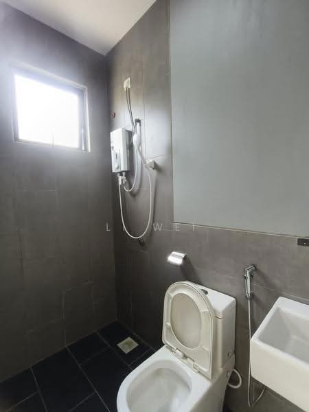 2-storey Terraced House for Rent in Bandar Pulai Jaya (Kulai) - Li Wei - Bathroom - PropertyGuru.com.my