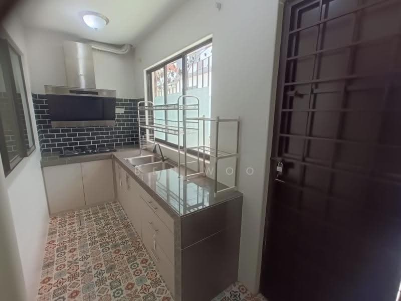 2.5-storey Terraced House for Sale in Taman Meranti Jaya (Puchong) - Ben Woo - Kitchen - PropertyGuru.com.my