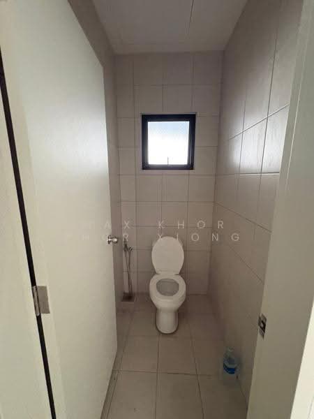 Shop / Office untuk Disewa di Setia Alam (Selangor) - Max Khor Phor xiong - Bathroom - PropertyGuru.com.my