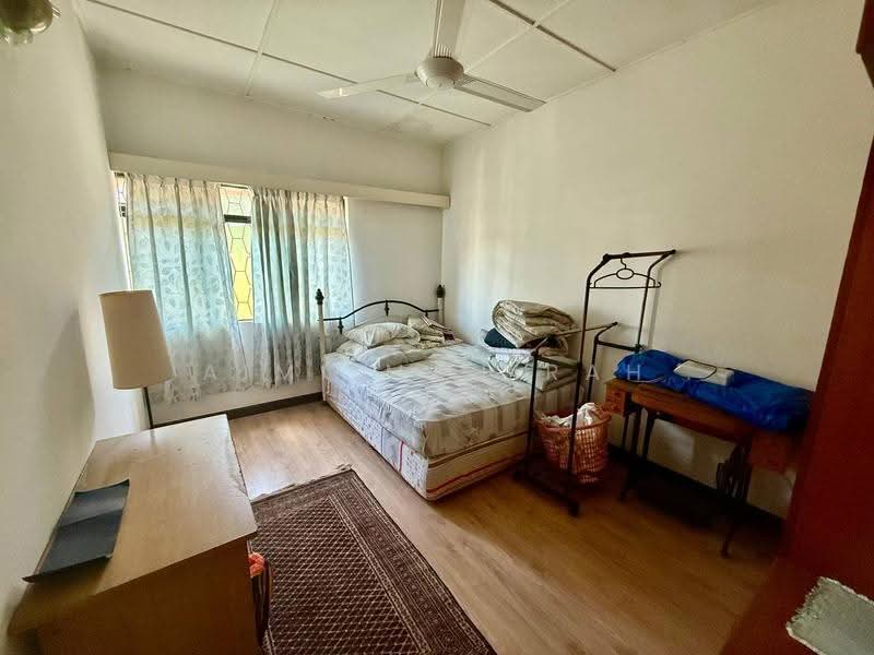 Bungalow House for Sale in Kampung Tunku (Petaling Jaya) - Aimi Mahirah - Bedroom - PropertyGuru.com.my