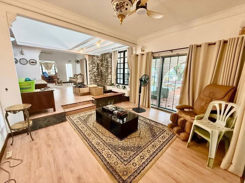 Bungalow House for Sale in Kampung Tunku (Petaling Jaya) - Aimi Mahirah - Living Room - PropertyGuru.com.my