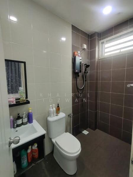 Bungalow House for Sale in Senawang (Negeri Sembilan) - Khairul Idzwan - Bathroom - PropertyGuru.com.my