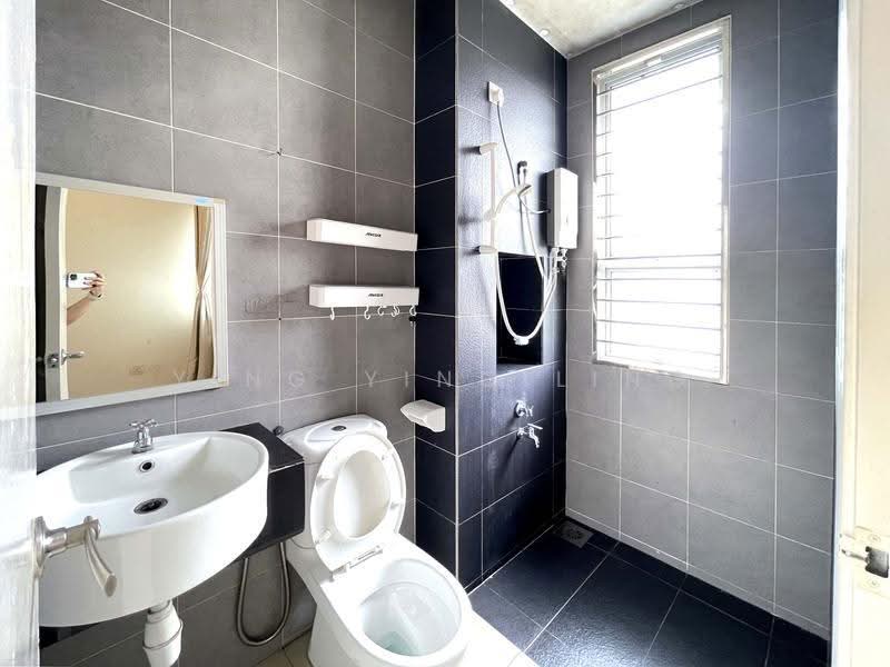 Rumah Teres 2-Tingkat untuk Dijual di Masai (Johor) - Ying Ying Ling - Bathroom - PropertyGuru.com.my