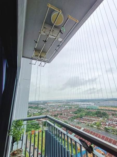 Kediaman Servis untuk Dijual di Sky Oasis Residence (Pangsapuri Oasis 1) - Gordon Chai - Balcony - PropertyGuru.com.my
