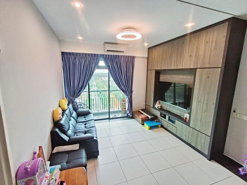 Kediaman Servis untuk Dijual di Sky Oasis Residence (Pangsapuri Oasis 1) - Gordon Chai - Living Room - PropertyGuru.com.my