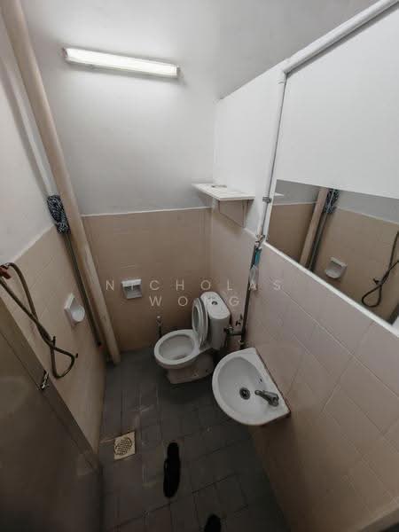 1-storey Terraced House for Sale in Bandar Sri Damansara (Selangor) - nicholas wong - Bathroom - PropertyGuru.com.my