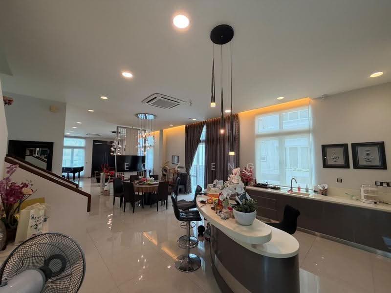 Bungalow House for Sale in Seri Tanjung Pinang (Tanjung Tokong) - EC Zheng - Living Room - PropertyGuru.com.my