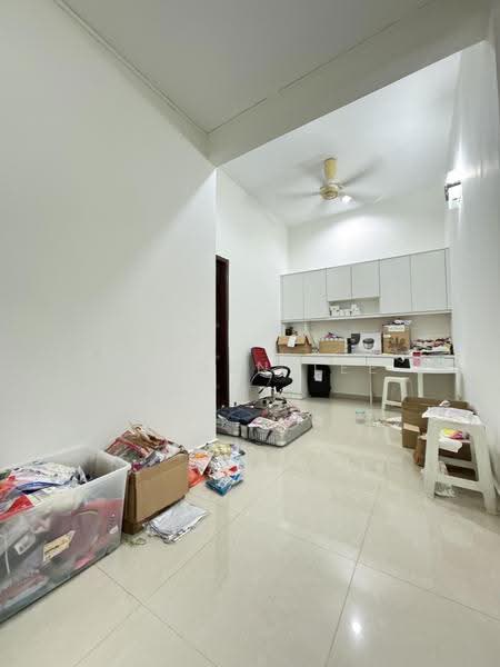 Rumah Teres 2-Tingkat untuk Dijual di Taman Wawasan (Puchong) - Jayden Lee - Interior - PropertyGuru.com.my
