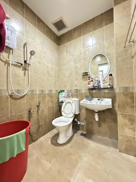 Rumah Teres 2-Tingkat untuk Dijual di Taman Wawasan (Puchong) - Jayden Lee - Bathroom - PropertyGuru.com.my