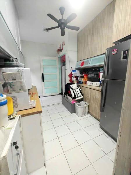 Pangsapuri untuk Dijual di M'tiara - Serene Low - Kitchen - PropertyGuru.com.my