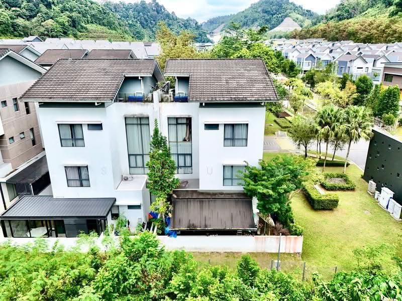 Rumah Berkembar untuk Dijual di Ukay Heights (Ampang) - Yasmin Sulaiman - Exterior - PropertyGuru.com.my