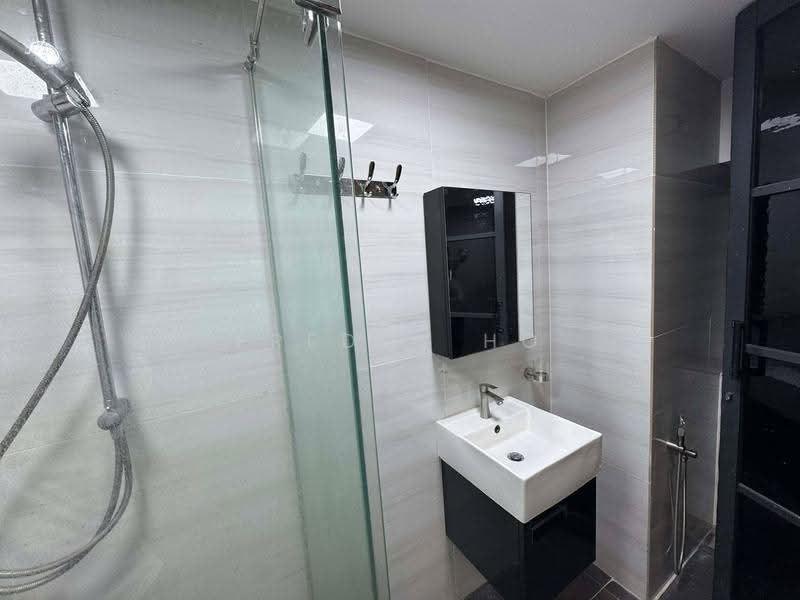 Kondominium untuk Disewa di Empire Damansara (Empire SOHO 2) - Freddy Ho - Bathroom - PropertyGuru.com.my