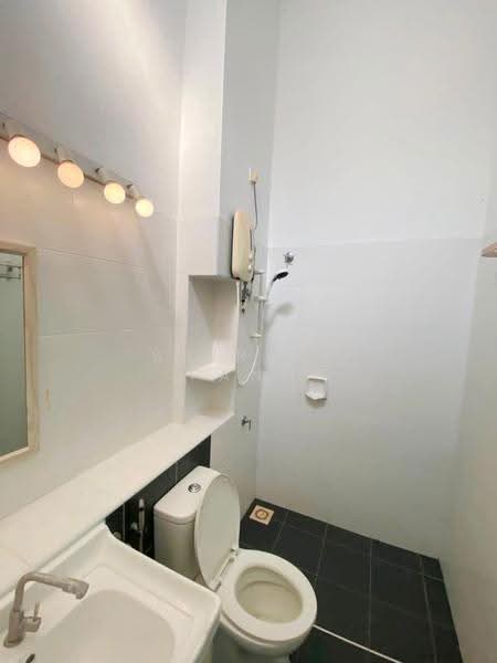 2-storey Terraced House for Sale in Setia Eco Village (Gelang Patah) - Shirley Pang - Bathroom - PropertyGuru.com.my