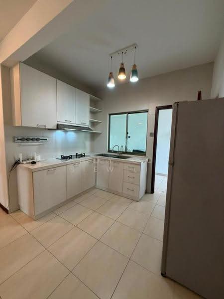 Pangsapuri untuk Disewa di Molek Pine 1 - Mandy Goh Siew Li - Kitchen - PropertyGuru.com.my