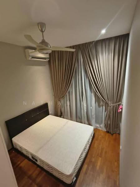 Kediaman Servis untuk Dijual di Crescent Bay Suites (Teluk Bayu) - Nathan Chan - Bedroom - PropertyGuru.com.my