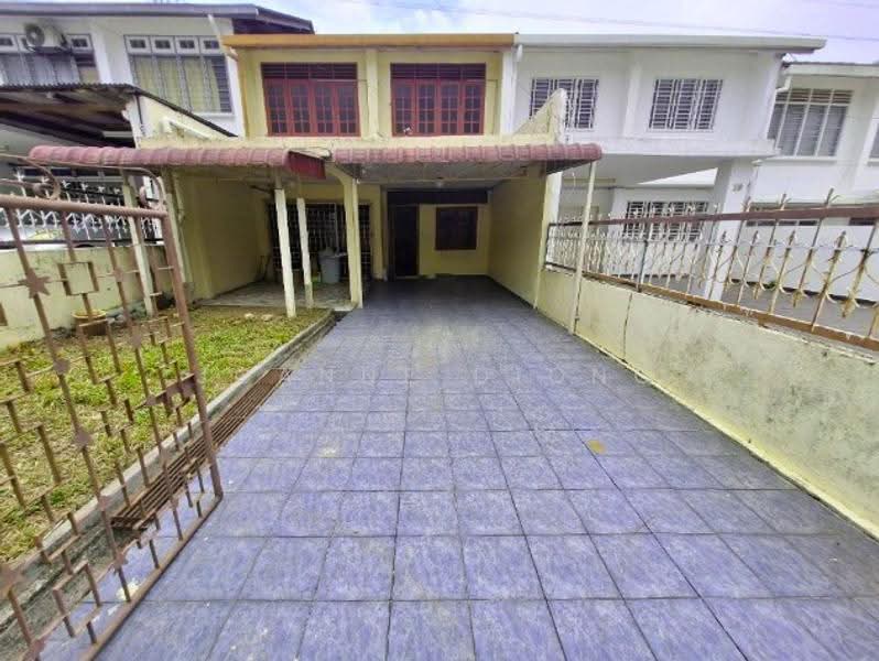 2-storey Terraced House for Rent in Petaling Jaya (Selangor) - Joanne Diong - Exterior - PropertyGuru.com.my