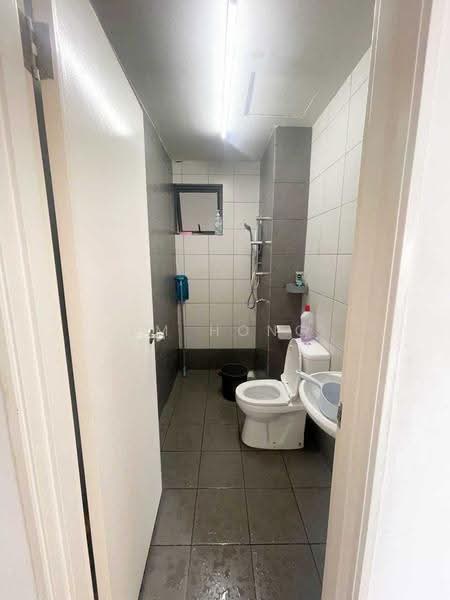 Kondominium untuk Dijual di Casa Green - FM Hong - Bathroom - PropertyGuru.com.my