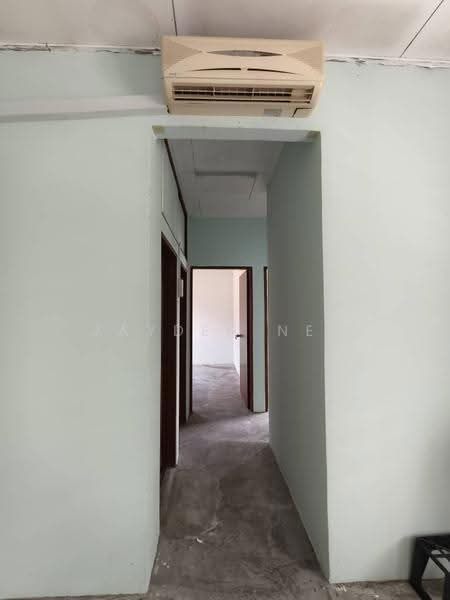 Rumah Flat untuk Dijual di Taman Sri Pulai Perdana - Jayden Neo - Corridor - PropertyGuru.com.my