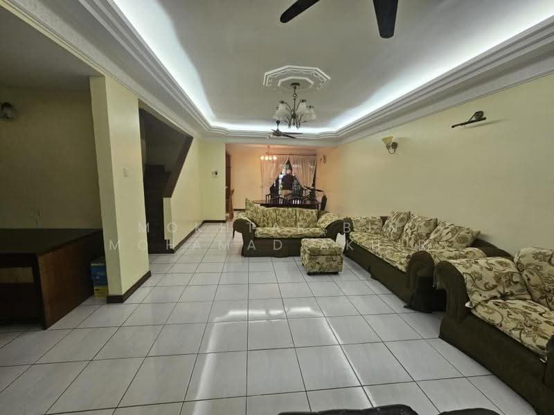 2-storey Terraced House for Rent in Presint 8 (Putrajaya) - Mokhtar Bin Mohamad Akhir - Living Room - PropertyGuru.com.my