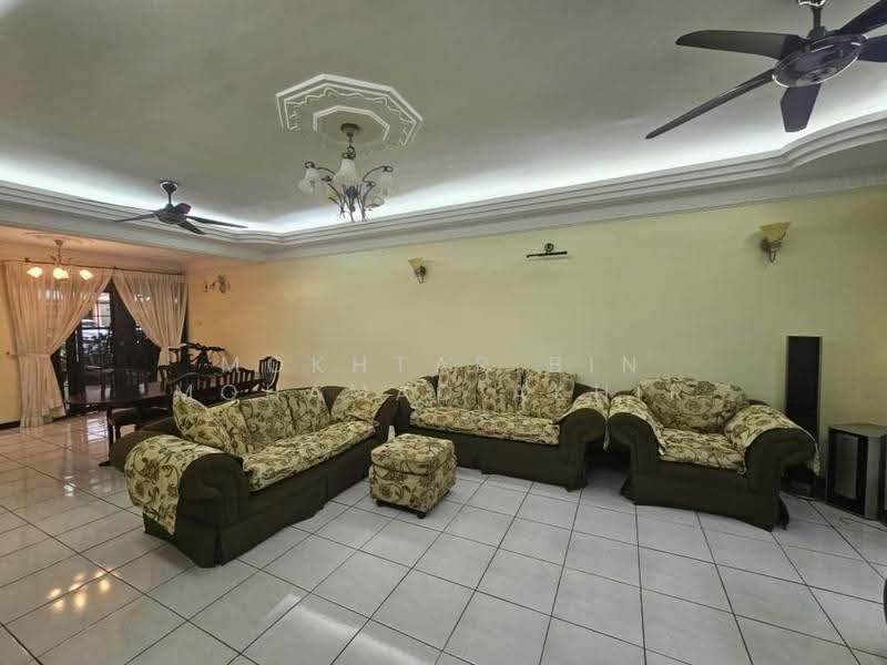 2-storey Terraced House for Rent in Presint 8 (Putrajaya) - Mokhtar Bin Mohamad Akhir - Living Room - PropertyGuru.com.my