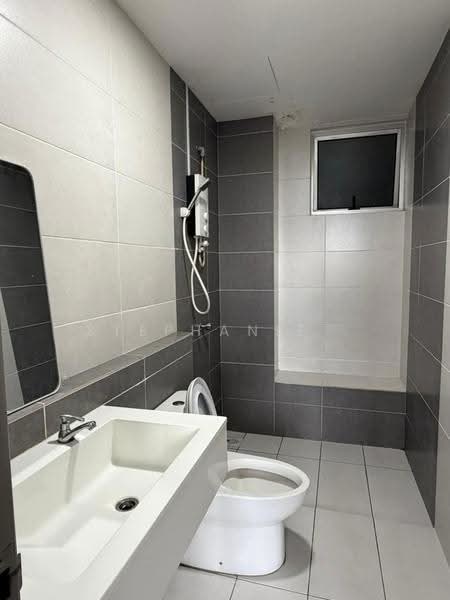Kondominium untuk Disewa di Residensi PV18 - Stephanie . - Bathroom - PropertyGuru.com.my