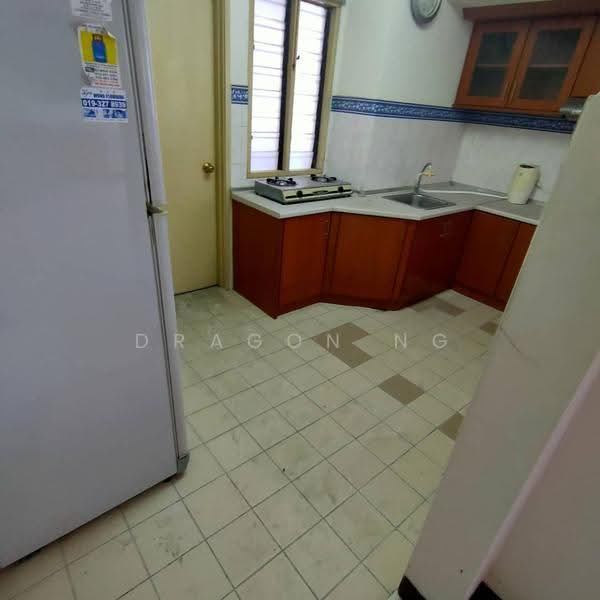 Kondominium untuk Dijual di Vista Komanwel A - DRAGON NG - Kitchen - PropertyGuru.com.my