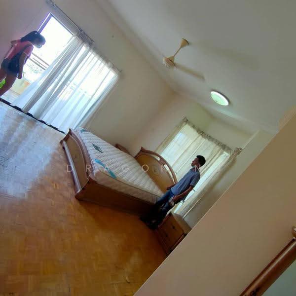 Kondominium untuk Dijual di Vista Komanwel A - DRAGON NG - Bedroom - PropertyGuru.com.my