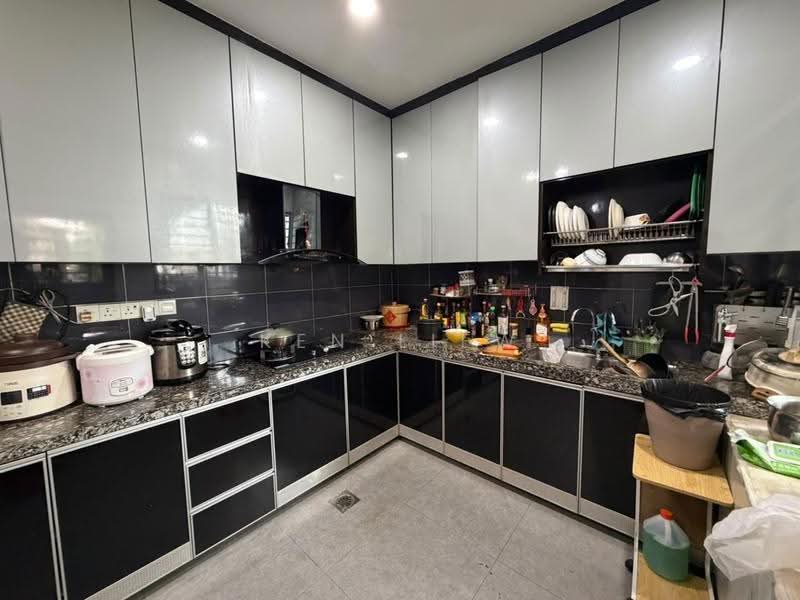 Rumah Kluster untuk Dijual di Mutiara Rini (Skudai) - Ken Liew - Kitchen - PropertyGuru.com.my