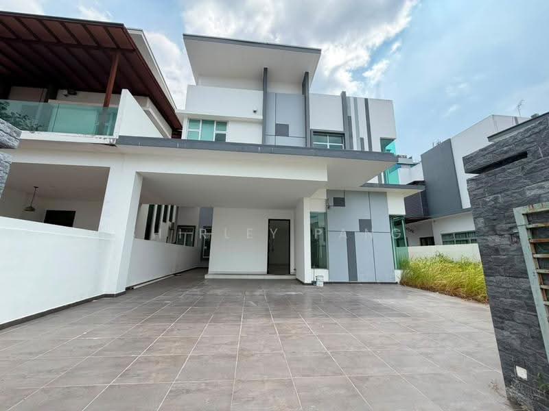 Rumah Berkembar untuk Dijual di Taman Nusa Bestari (Iskandar Puteri (Nusajaya)) - Shirley Pang - Exterior - PropertyGuru.com.my