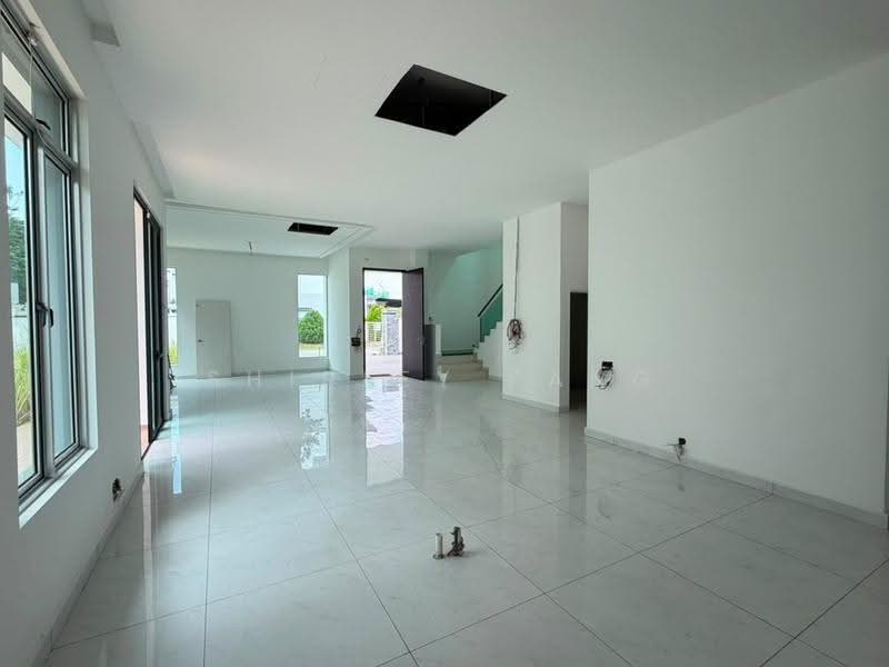 Rumah Berkembar untuk Dijual di Taman Nusa Bestari (Iskandar Puteri (Nusajaya)) - Shirley Pang - Living Room - PropertyGuru.com.my