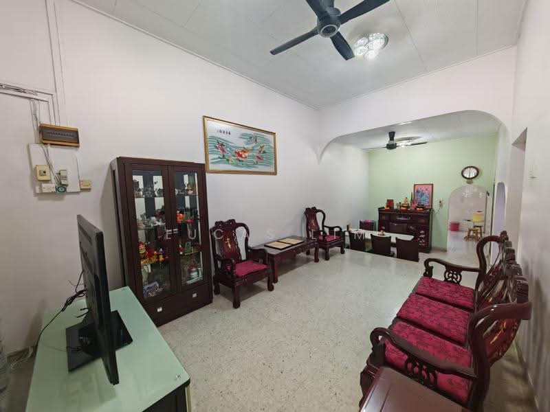Rumah Teres 2-Tingkat untuk Dijual di Taman Sri Bintang (Kepong) - Lucas Lim - Living Room - PropertyGuru.com.my