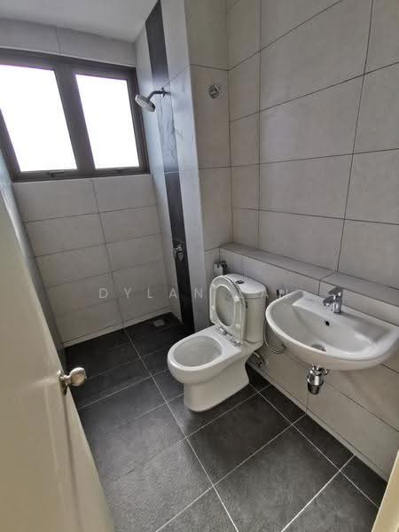 Kondominium untuk Dijual di Lake Point Residence - Dylan Lai - Bathroom - PropertyGuru.com.my