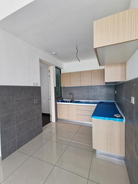 Kondominium untuk Dijual di Lake Point Residence - Dylan Lai - Kitchen - PropertyGuru.com.my