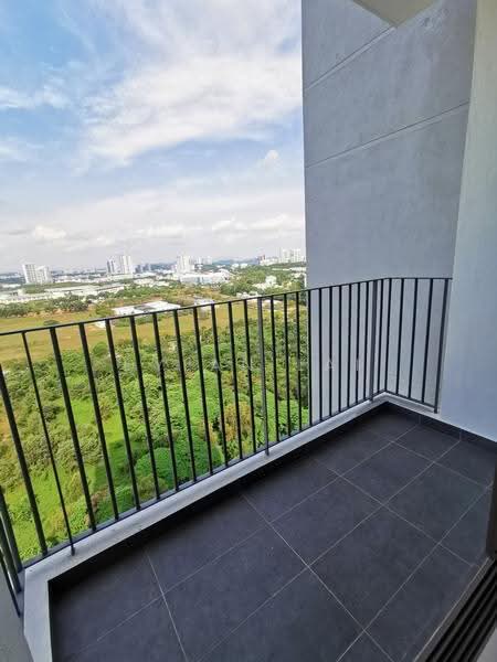 Kondominium untuk Dijual di Lake Point Residence - Dylan Lai - Balcony - PropertyGuru.com.my