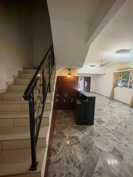 Rumah Teres 2-Tingkat untuk Dijual di Bukit Rahman Putra (Sungai Buloh) - Akhmad Fuad Parwalz Akhtar - Interior - PropertyGuru.com.my
