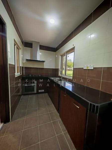Rumah Teres 2-Tingkat untuk Dijual di Bukit Rahman Putra (Sungai Buloh) - Akhmad Fuad Parwalz Akhtar - Kitchen - PropertyGuru.com.my