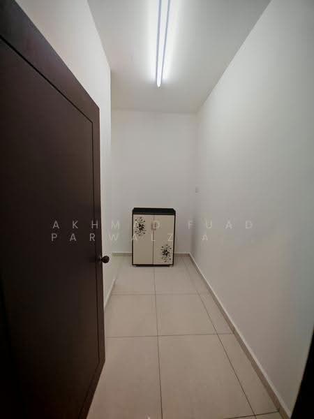 Rumah Teres 2-Tingkat untuk Dijual di Bukit Rahman Putra (Sungai Buloh) - Akhmad Fuad Parwalz Akhtar - Corridor - PropertyGuru.com.my