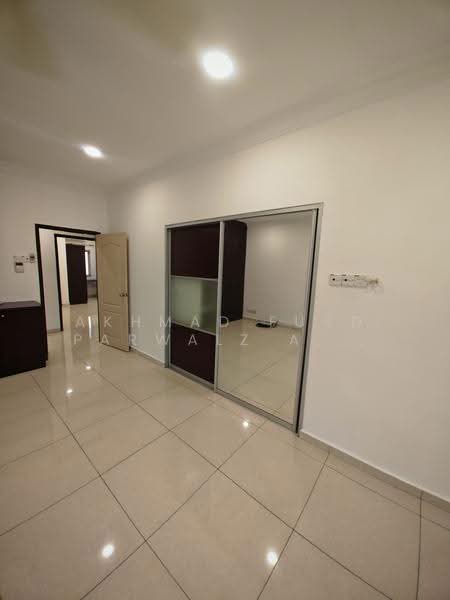 Rumah Teres 2-Tingkat untuk Dijual di Bukit Rahman Putra (Sungai Buloh) - Akhmad Fuad Parwalz Akhtar - Interior - PropertyGuru.com.my